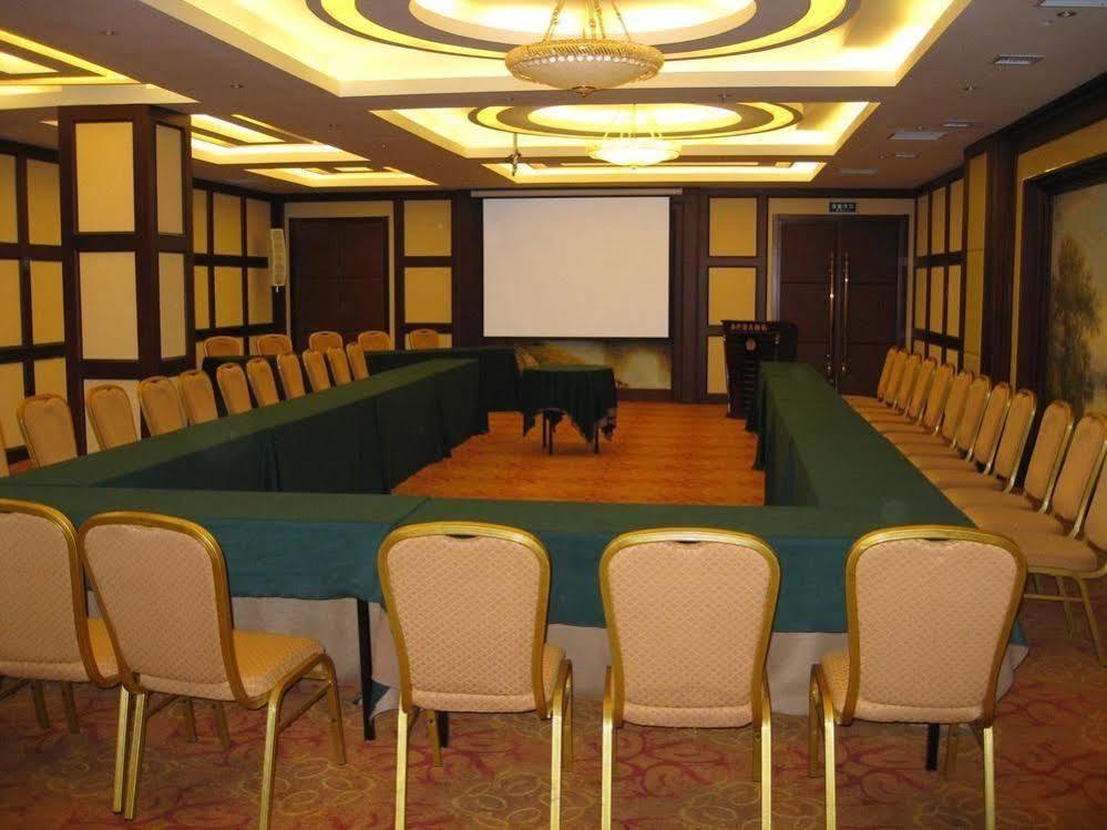 New Paris Hotel Harbin Extérieur photo