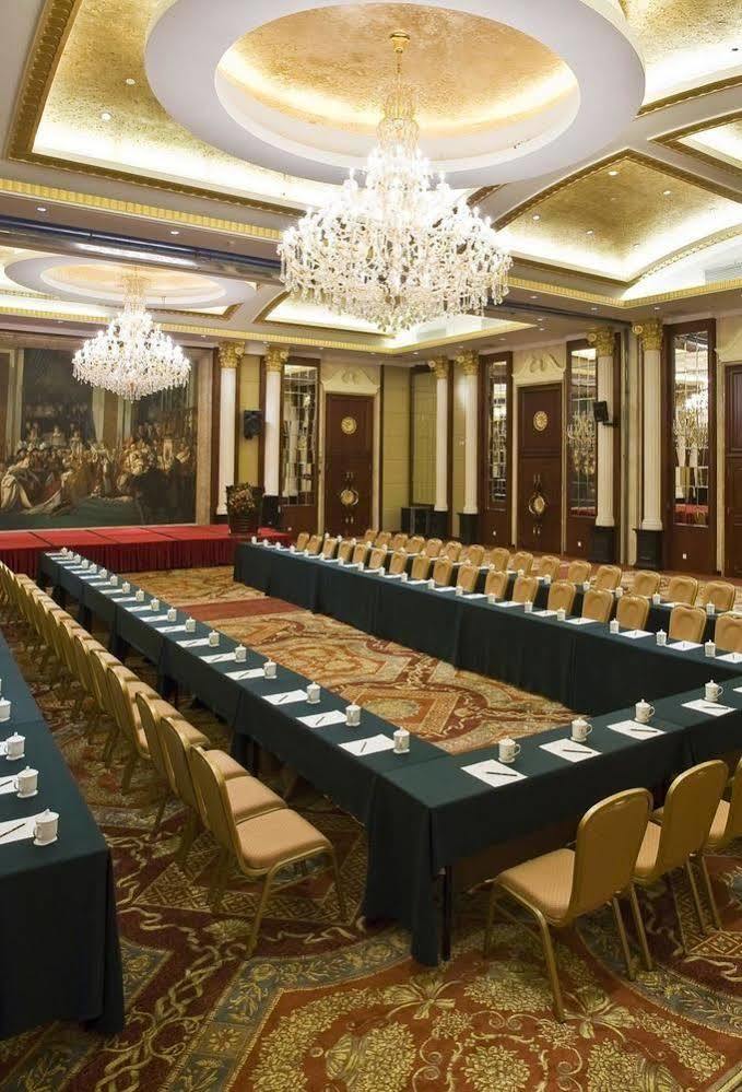 New Paris Hotel Harbin Extérieur photo